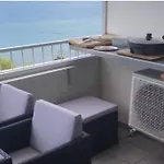 Hotel Les Pieds Dans L Eau, Vue Sur Les Iles D'or