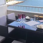 Hotel Les Pieds Dans L Eau, Vue Sur Les Iles D'or *